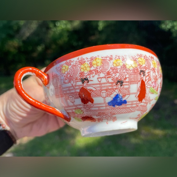 Two Japanese Geisha Girl Garden Red Tea Cups - Picture 4 of 7
